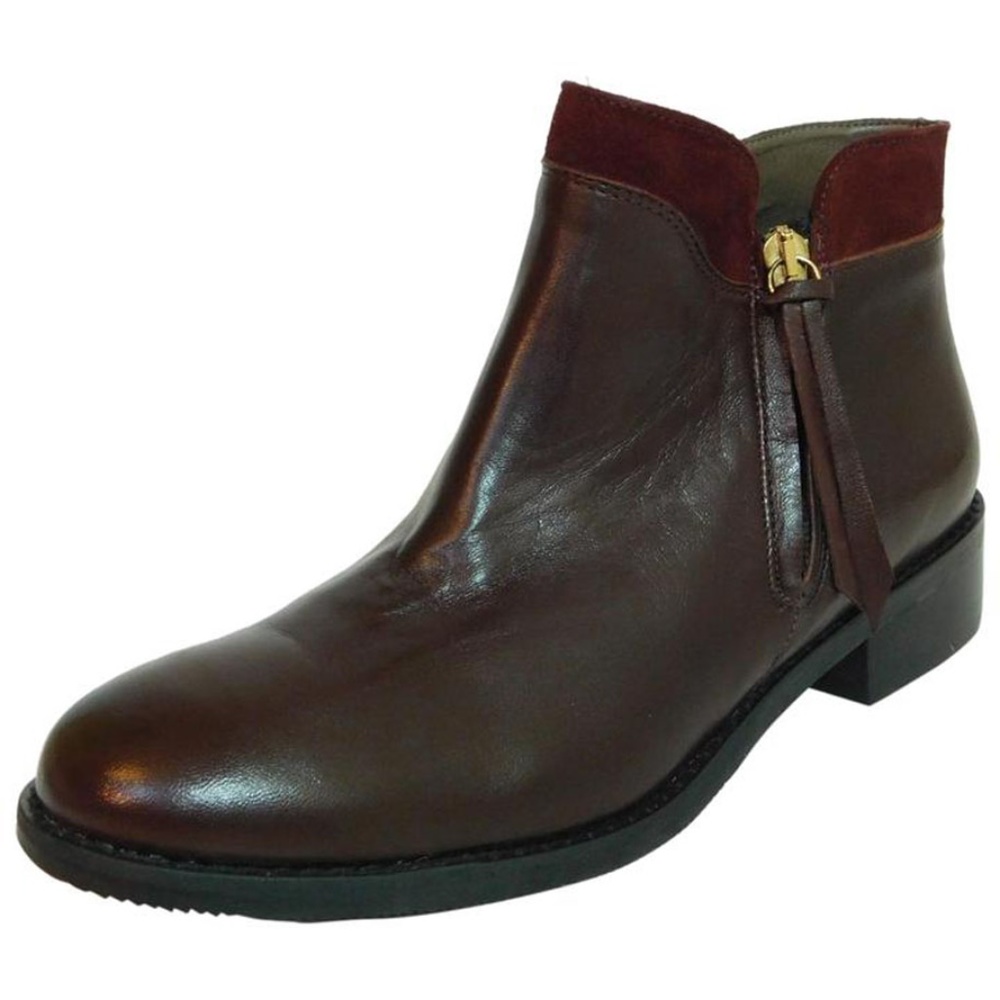 NEW Bella Vita Leather Ankle Boot  Made in Italy